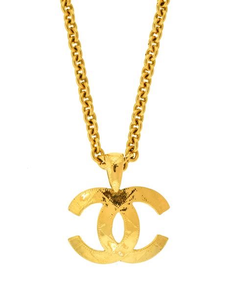 CHANEL CC Monogram Logo Charms, Gold Chanel Pendant 